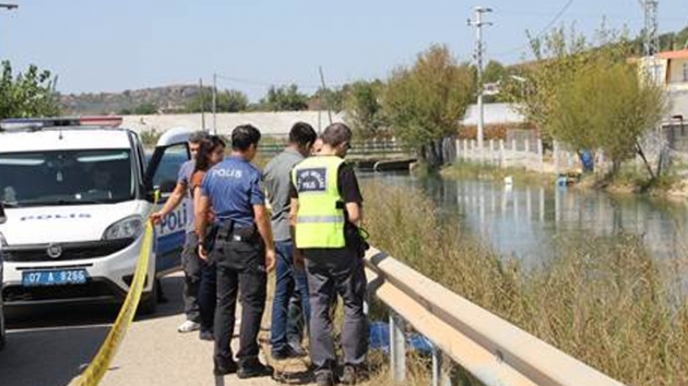 Antalya'da sulama kanalnda kadn cesedi bulundu