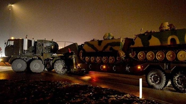 Suriye snrndaki birliklere takviye olarak gnderilen askeri aralar Kilis'e ulat