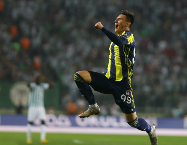 Konyaspor Fenerbah�e �zet dakikalar� Konya FB ma� �zeti �nemli pozisyonlar