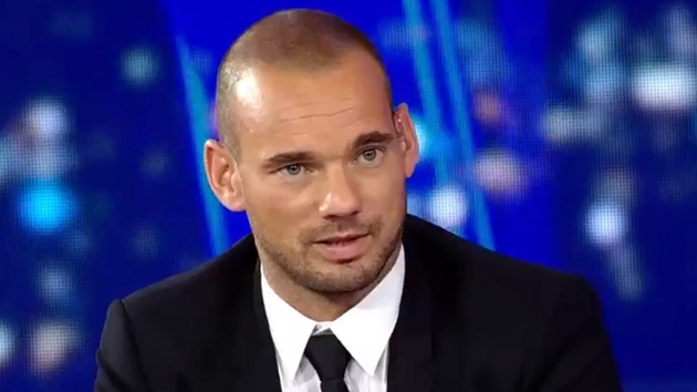 Sneijder, Galatasaray'n Lokomotiv Moskova galibiyetini yorumlad: Onlar iin ok mutluyum, taraftar iin ok mutluyum