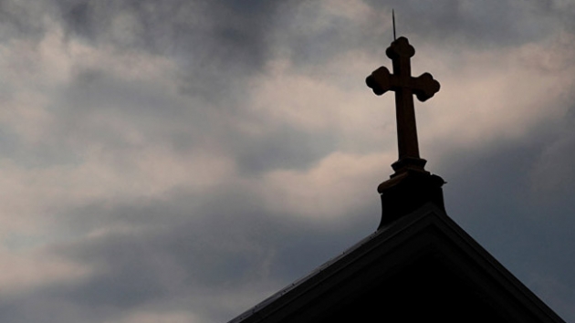 ABD Katolik kilisesi, tacizci papazlar iin scak ihbar hatt kuruyor  