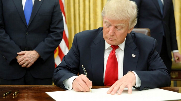 ABD Bakan Donald  Trump, Ulusal Siber Gvenlik Strateji Belgesi'ni imzalad 
