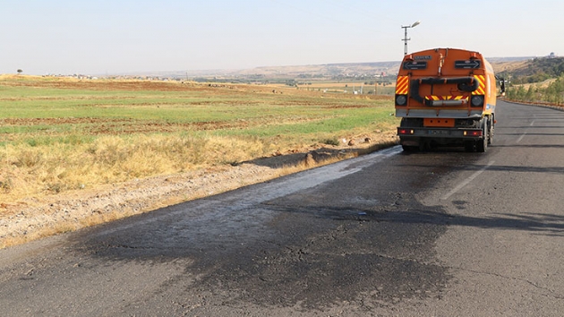Diyarbakr'da p toplama kamyonunun arkasna aslan 2 bisikletli gen hayatn kaybetti
