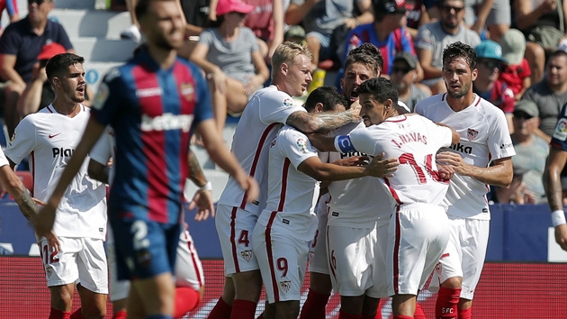 Sevilla deplasmanda Levante'yi 6-2 malup etti