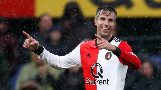 Feyenoord, Robin van Persie'nin att golle, Dirk Advocaat'n yeni takm Utrecht'i 1-0 malup etti