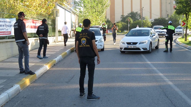 stanbul Polisi okul denetimlerini srdryor