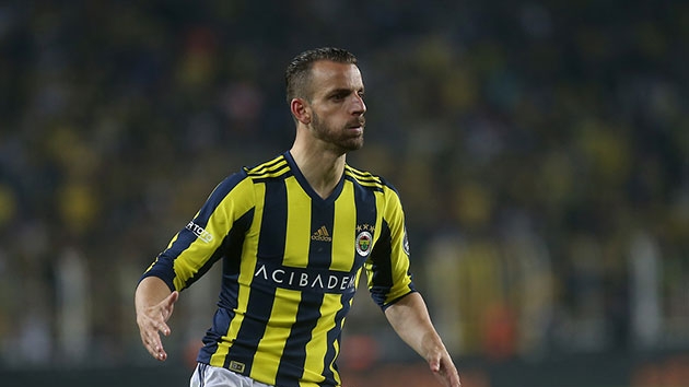 Soldado'dan 'Haydi Fenerbahe' paylam