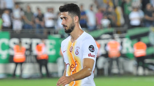 Deplasman Aslan'a zulm