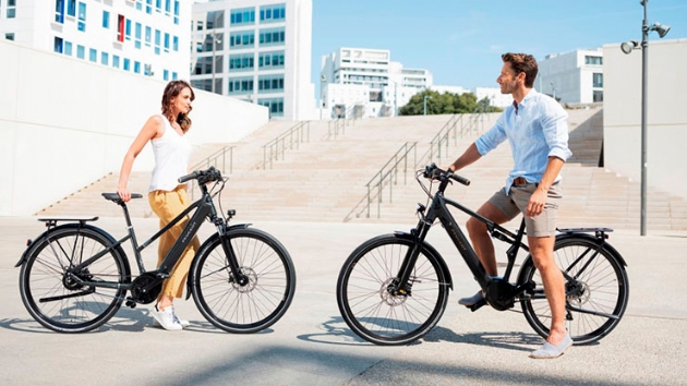 Peugeot Cyclesdan Paris Otomobil Fuarnda drt yeni bisiklet tantm ve e-Store lansman