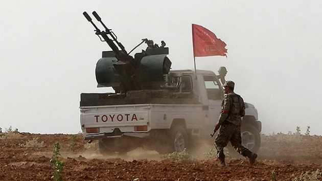 Terr rgt YPG/PKK ile SO Suriye'nin kuzeyinde atyor 