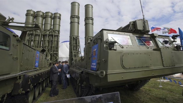 srail basn Rusya'nn Suriye'ye gnderecei S-300'ler ile ilgili endieleri yazyor