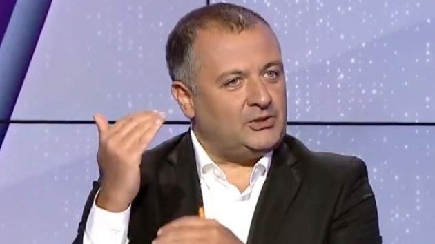 Mehmet Demirkol: Slimani kendisini gereksiz ilerle ok yoruyor