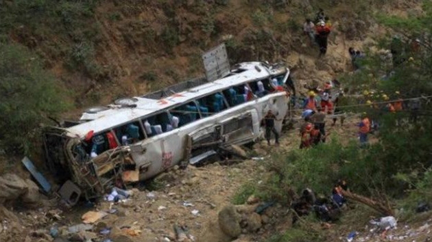 Peru'da katliam gibi kaza: 21 kii hayatn kaybetti