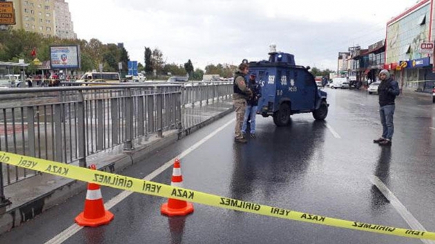 stanbul Kkekmece'de pheli paket alarm