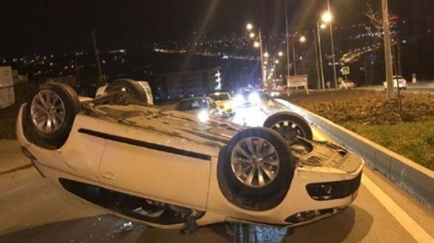 Samsun'da otomobilin takla atmas sonucu meydana gelen trafik kazasnda 3 kii yaraland
