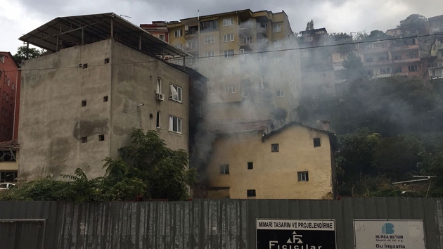 Bursa'da bir apartmanda doalgaz patlamas meydana geldi