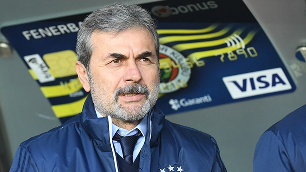 Philip Cocu, genel istatistiklerde Aykut Kocaman'n gerisinde kald