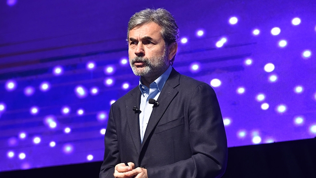 Aykut Kocaman'dan Philip Cocu aklamas