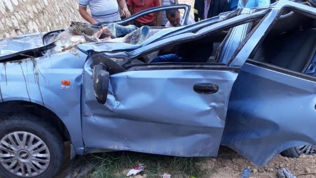 Karaman'da bir otomobilin devrilmesi sonucu 3 kii hayatn kaybetti