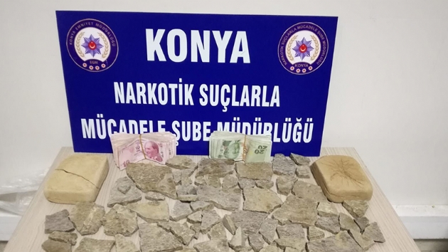 Konya'da dzenlenen uyuturucu operasyonlarnda gzaltna alnan 6 pheliden 4' tutukland 