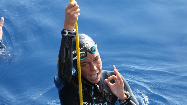 Natalia Zharkova 89 metreye dalarak dnya rekoru krd