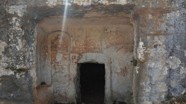 Hatay'da Roma dnemine ait nekropolde kaz almalar balad 