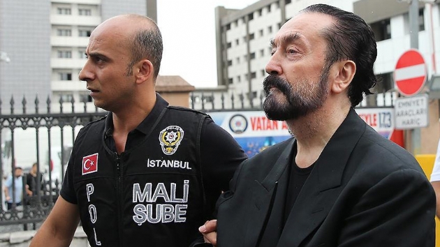 Adnan Oktar su rgtne ynelik soruturmada 5 tutuklama