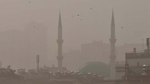Gaziantep, anlurfa, Malatya, Kilis ve Adyaman'da toz bulutu hayat olumsuz etkiliyor