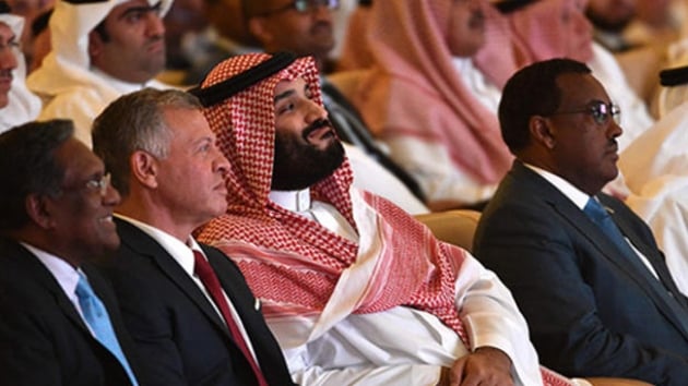 Suudi Arabistan Veliaht Prensi Selman 'Gelecee Yatrm Giriimi Konferans'na ksa sreliine katld