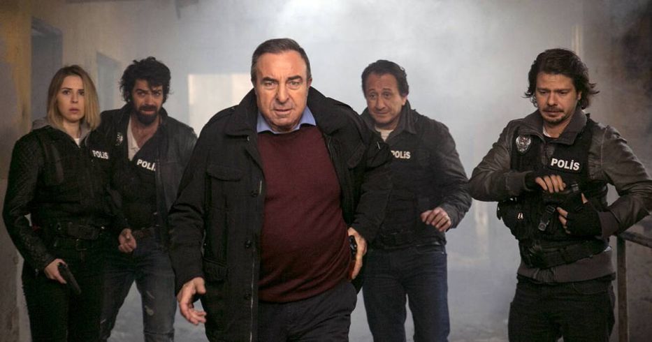 Arka Sokaklar yeni 493.b�l�m fragman� izle Arka Sokaklar son 492.b�l�m Kanal D izle