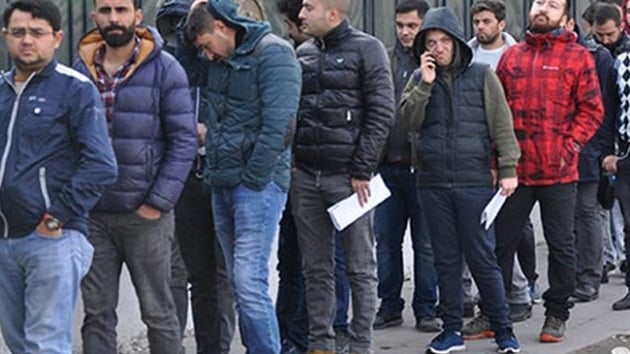 Ankara'da bedelli askerlik kuyruu 1 kilometreyi buldu