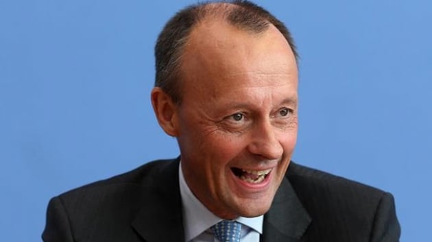 Merkel'in koltuuna eski milletvekili Friedrich Merz talip oldu
