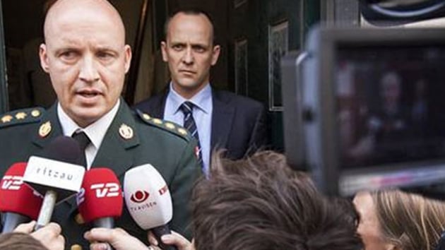 Danimarka Genelkurmay Bakan sevgilisini binba yapt