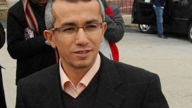 HSK tarafndan meslekten ihra edilen eski savc Ferhat Sarkaya, Ankara TEM ube ekiplerince ankaya'daki evinde gzaltna alnd
