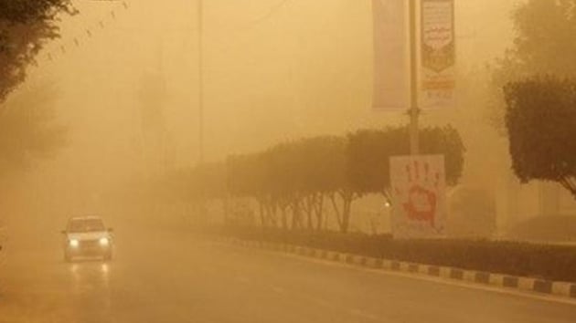 ran'n gneyinde toz frtnas nedeniyle kamu kurumlar tatil edildi