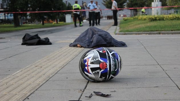Zonguldak'ta motosikletin kayalara arpmas sonucu motosiklet srcs hayatn kaybetti