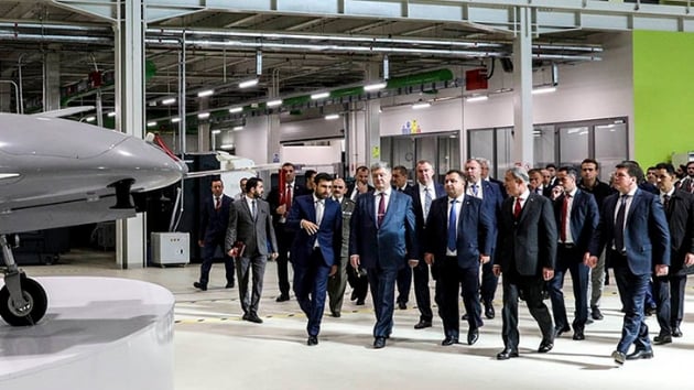  Ukrayna Devlet Bakan Petro Poroenko Baykar Makina tesislerini  ziyaret etti