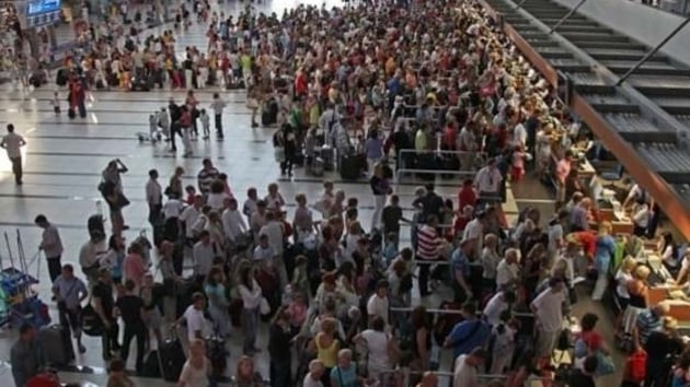 Antalya'ya gelen turist says 12,5 milyonu geti