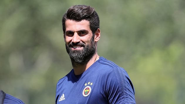 Okan Buruk, Volkan Demirel'i istiyor: yi bir takmmz var ama aabeyimiz yok. Seninle almak isteriz