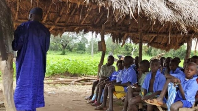 Boko Haram eitimi ve rencileri vuruyor  