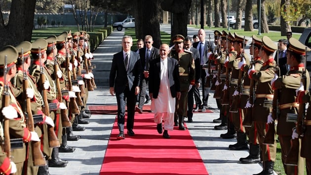 NATO Genel Sekreterinden Afganistan'a srpriz ziyarette bulundu