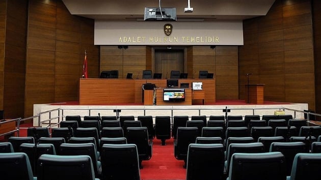 Darbe san yarbay bilgisayarndaki dijital verileri reddetti