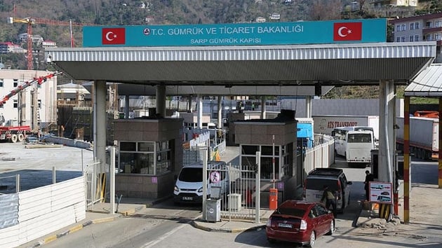 Artvin Valisi Ylmaz Doruk: Sarp Snr Kaps'ndan bu yl 6 milyon yolcu giri k yapt