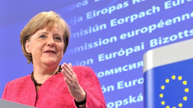 Almanya Babakan Merkel: Bir gn gerek bir Avrupa ordusu oluturma vizyonu zerinde almalyz