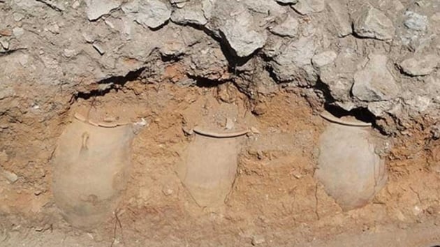 Hattua antik kentinde 3500 ve 3800 yllk 75 kp bulundu 