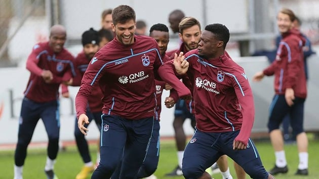 Fenerbahe mann hazrlklarn srdren Trabzonspor kuvvet alt