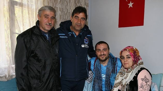 Trabzonspor, PKK'l terristlerin saldrsnda yaralanan Uzman avu Muhammet Salih Akyz' ziyaret etti