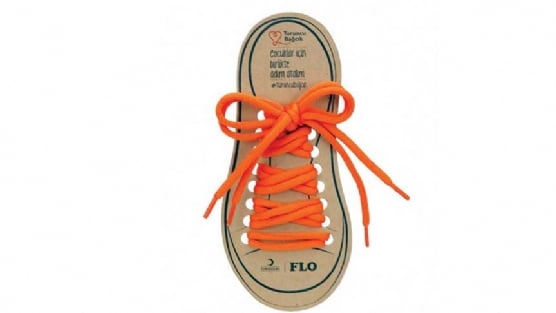 Turuncu Back ile ocuklar sevindirin