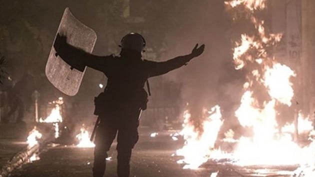 Yunanistan'da polis ile gstericiler arasnda kan olaylarda 8 kii gzaltna alnd