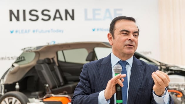 Renault'un efsane CEO'su Carlos Ghosn Japonya'da yanl maa bildirgesi nedeniyle tutukland